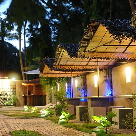 Hotel Tinaya Дамбулла Экстерьер фото