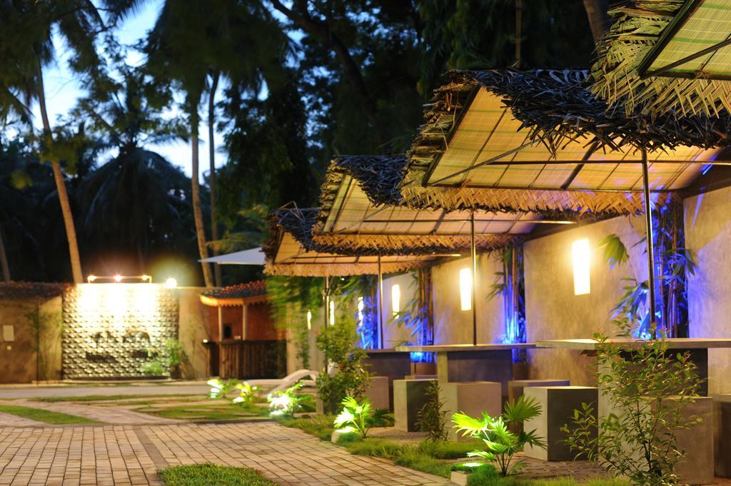 Hotel Tinaya Дамбулла Экстерьер фото